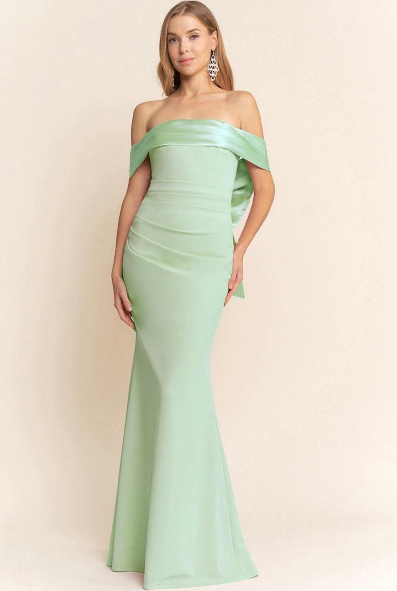 MINT OFF SHOULDERS